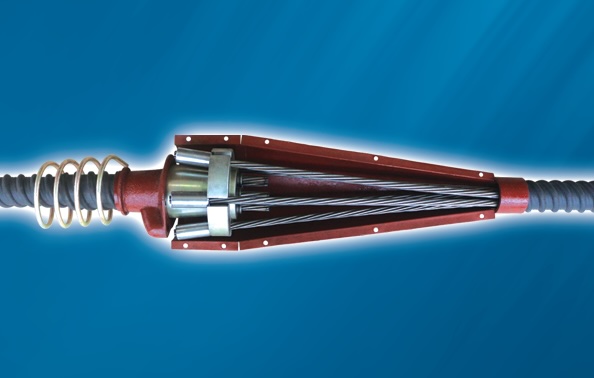 QSM15L圆形连接器锚具体系,由连接体、挤压套、夹片、锚垫板、螺旋筋、约束圈、保护罩、波纹管和钢绞线组成,适用于桥梁连续梁预应力施工中的接长锚固。